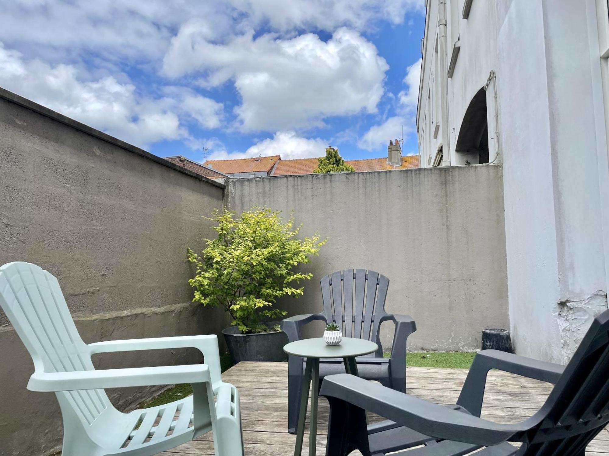 Ferienwohnung L'Aristide Calais Exterior foto